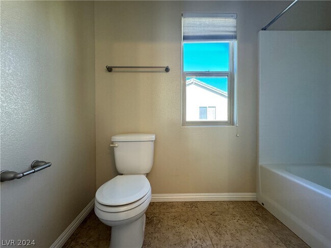 Building Photo - 9526 Vega Carpio Ave