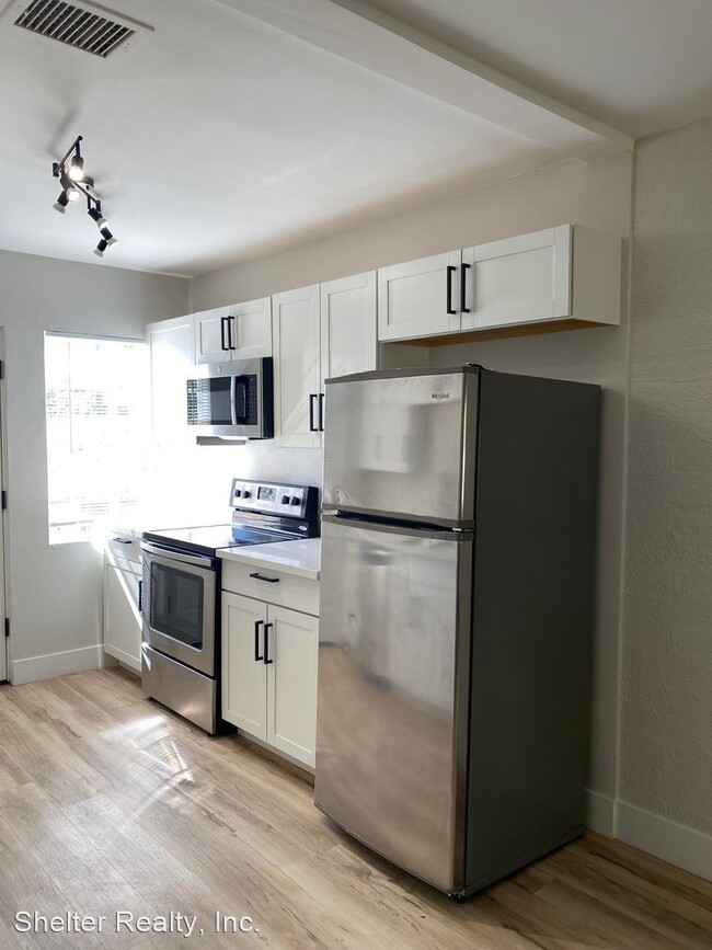 Building Photo - 2 br, 1 bath House - 1628 Thelma Lane