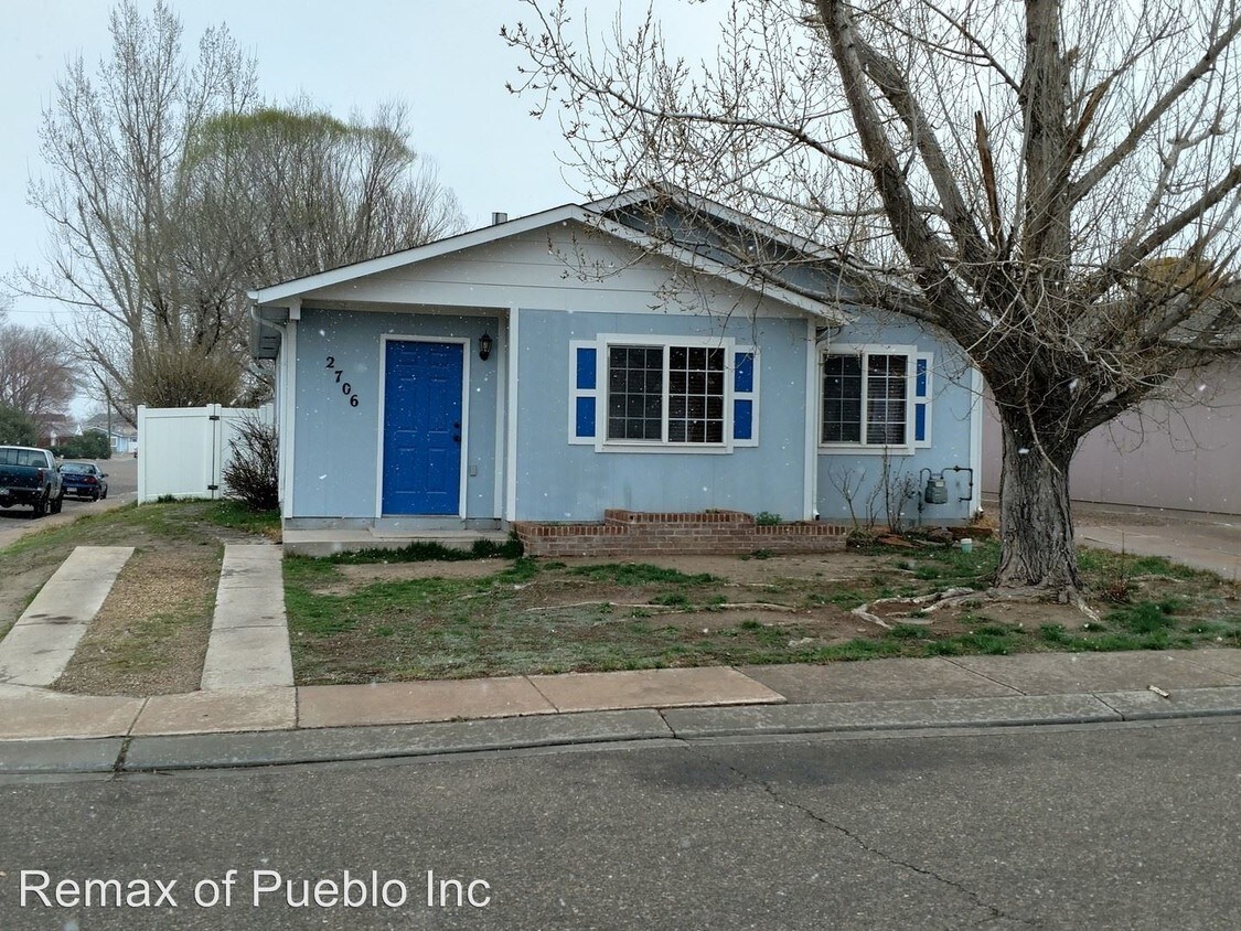 Primary Photo - 3 br, 2 bath House - 2706 WINNIPEG ST