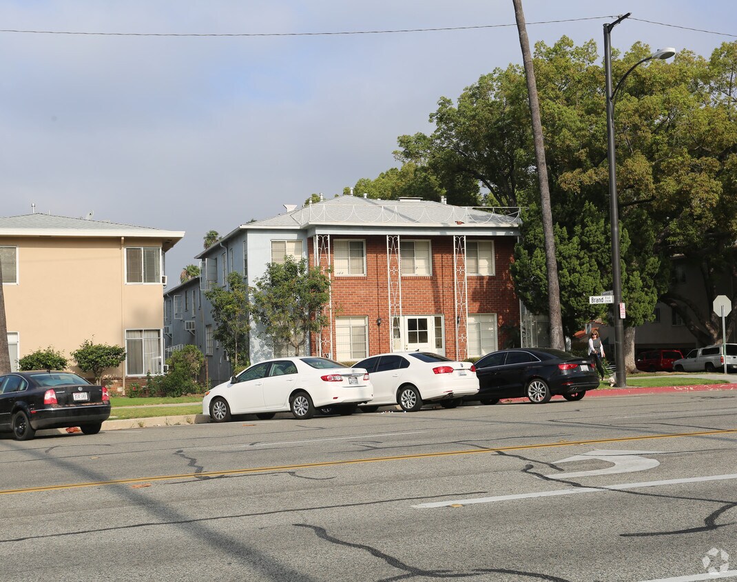 Primary Photo - 1237 N Brand Blvd