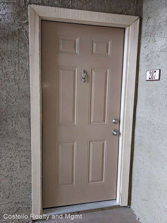 Foto principal - 2 br, 2 bath House - 5220 Indian River Dr....