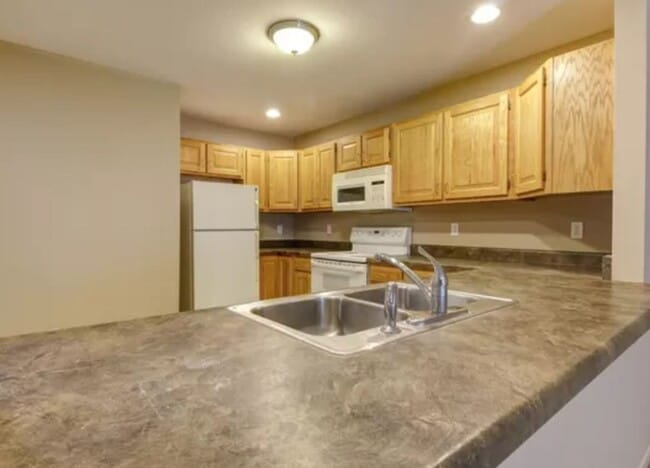 Building Photo - 3446 Stoneway Ct