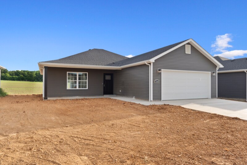 7246 Eagle Stone Ln, Plum Springs, KY 42101 House Rental in Plum