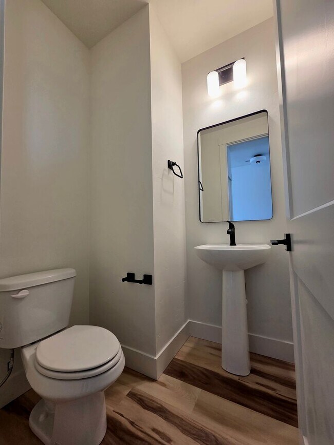 Foto del edificio - 4601 Highgarden Wy