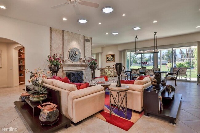 3 br, 3.5 bath Condo - 45735 Pawnee Rd photo'
