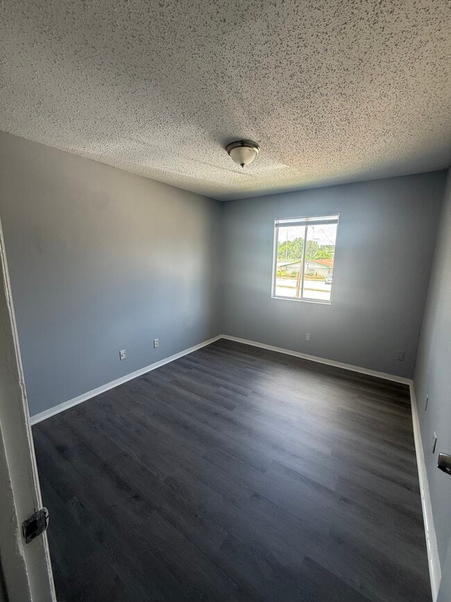 Building Photo - 4401 Patton Rd SW