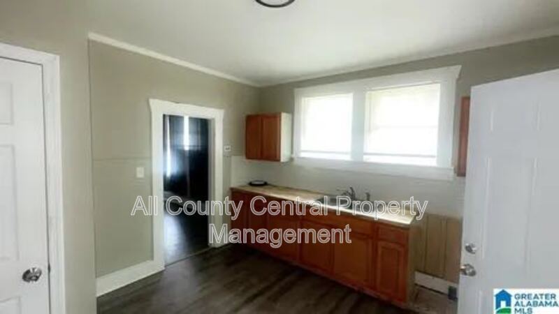 Foto del edificio - 775 81st Pl S