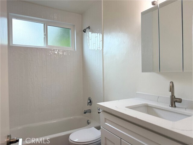 Building Photo - 1524 Stanford St