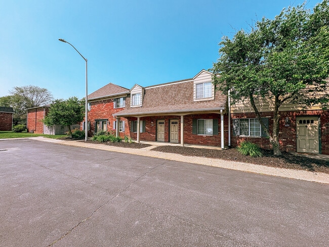 Building Photo - Braeburn Village