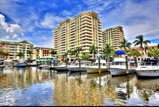 Building Photo - 700 E Boynton Beach Blvd