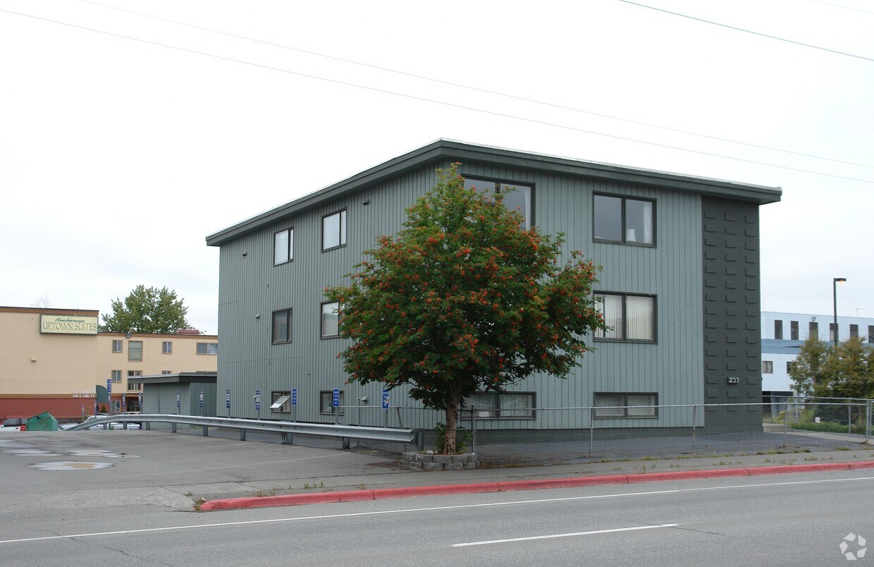 Foto del edificio - 237 E 3rd Ave