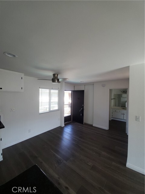 Building Photo - 3907 La Crescenta Ave