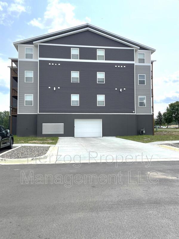 Building Photo - 601 17th Avenue Southwest