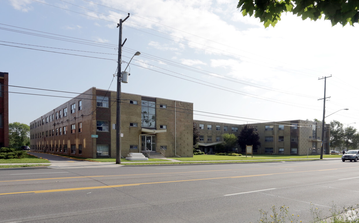 Building Photo - Mohawk Court