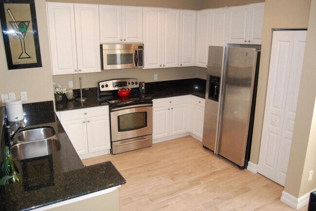 Foto del edificio - 332 Atlantic Grove Way