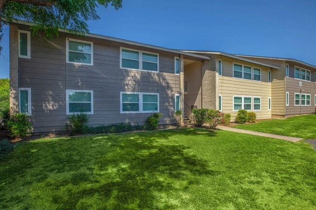 Building Photo - The Annex- New