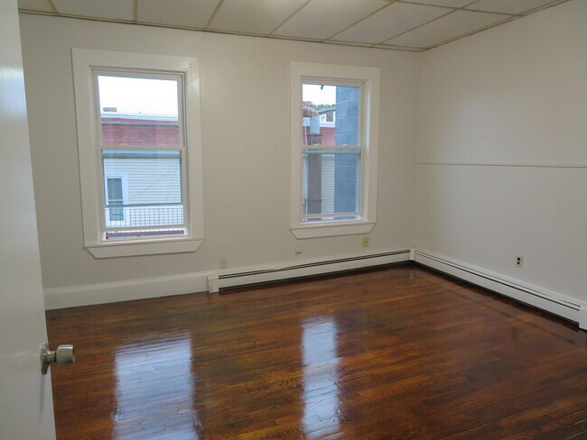 Foto del edificio - 721 Broadway