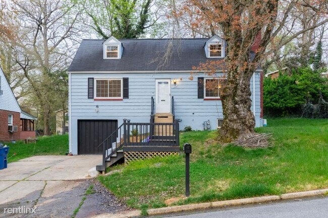 Foto del edificio - 4 br, 1.5 bath House - 5606 Shawnee Drive