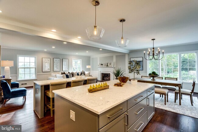 Foto del edificio - 518 Canterbury Ln