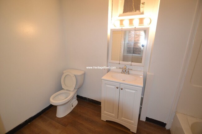 Foto del edificio - 1042 Marshall Ave