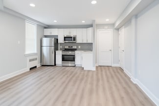 Building Photo - Riverside Estates Apartment Homes