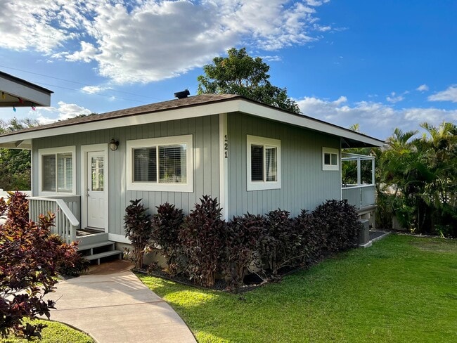 Building Photo - 121 Honuhula St