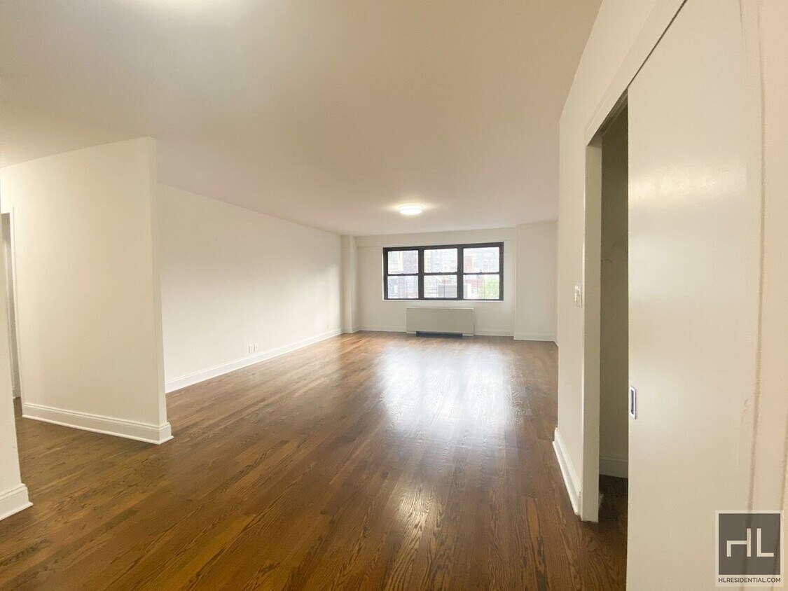 Foto principal - East 88 Street