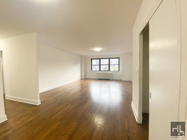 Building Photo - East 88 Street