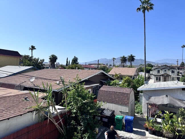 Foto del edificio - 1010 Orange Grove Ave