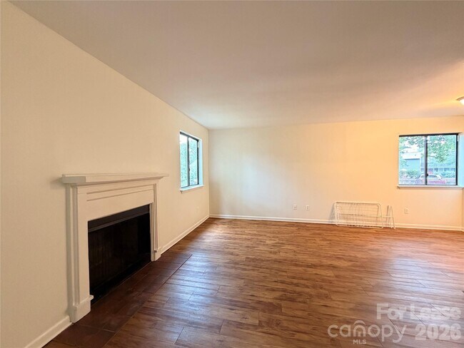 Foto del edificio - 3147 Heathstead Place