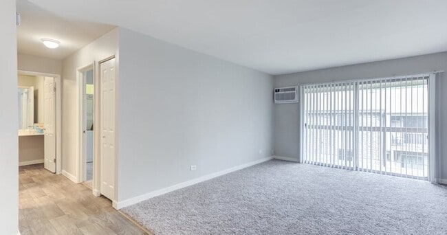 Building Photo - Briarbrook