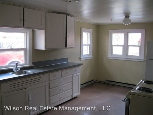 Building Photo - 504 1/2 N 16th Ave