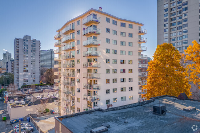 Building Photo - Parklane Towers