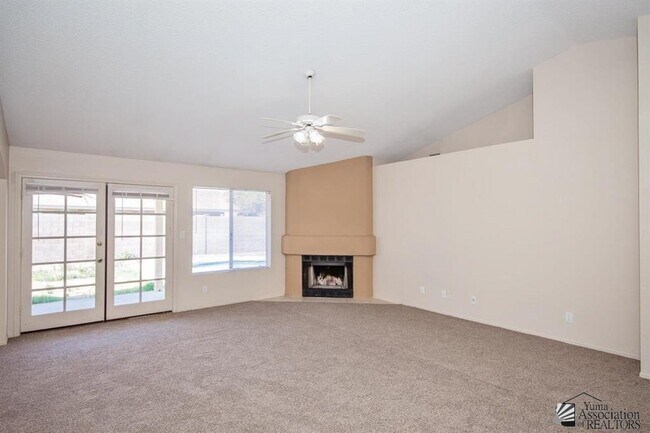 Foto del edificio - 3582 W 14th Pl