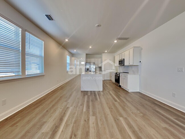 Foto del edificio - 168 Portside Pk Dr