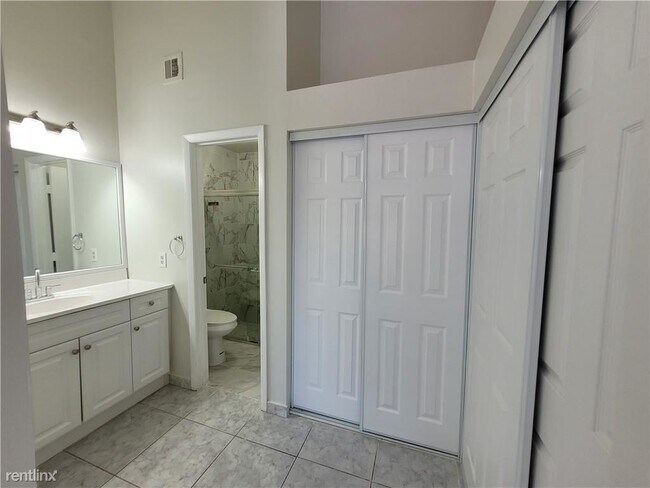 Foto del edificio - 3 br, 2 bath House - 19250 NW 67th Pl