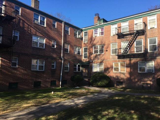 Building Photo - 151 S Munn Ave