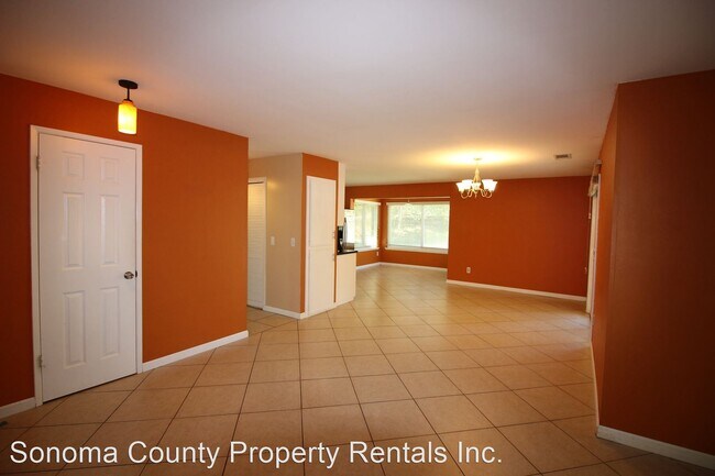 Building Photo - 3 br, 2 bath House - 1667 Cunningham Way