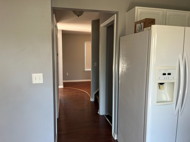 Building Photo - 2941 Beland Ave