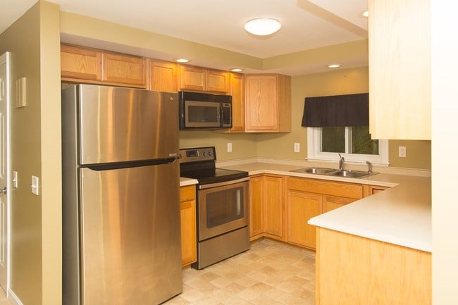 Building Photo - 49 Musquash Rd