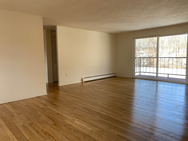 Interior Photo - Lakeview Apartments