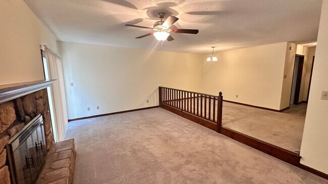 Foto del edificio - 4705 Fargo Ct