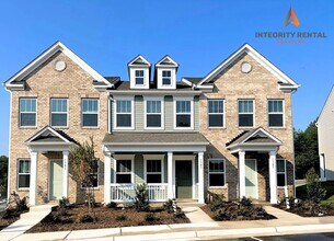 Building Photo - 1365 Darlington Dr