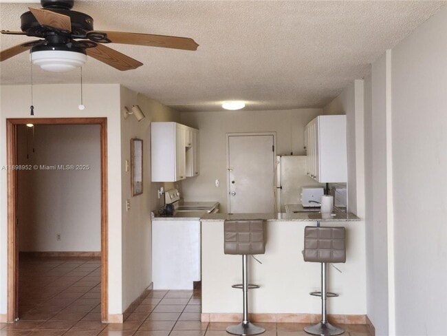 Foto del edificio - 1465 NE 123rd St