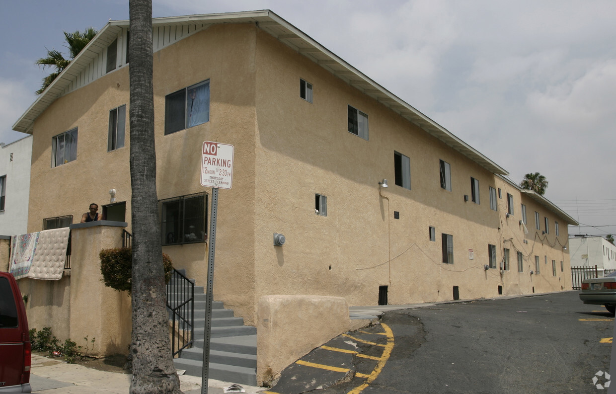 Building Photo - Harbor City Apartments