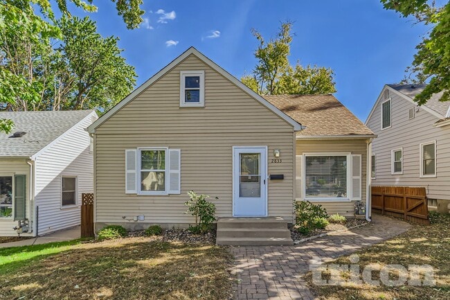 Building Photo - 2833 Louisiana Ave S