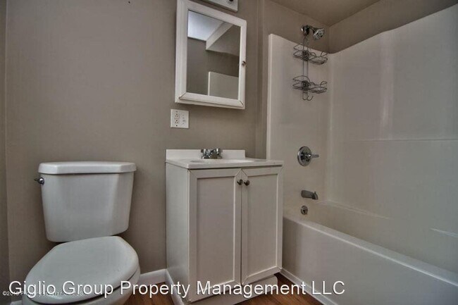 Building Photo - 603 S Blakely St