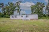 Primary Photo - Charming Renovated 2-Bedroom, 2-Bath Home ...