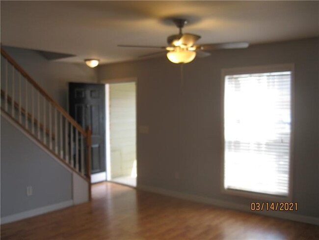 Foto del edificio - 800 Summer Pl NW