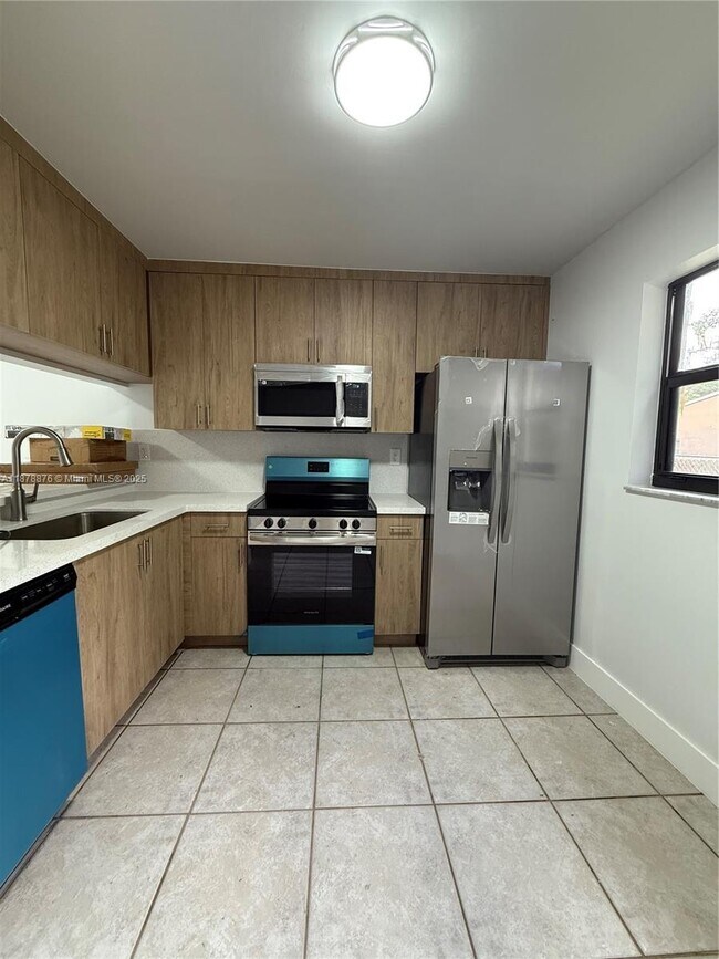 Foto del edificio - 1175 SW 16th Ave